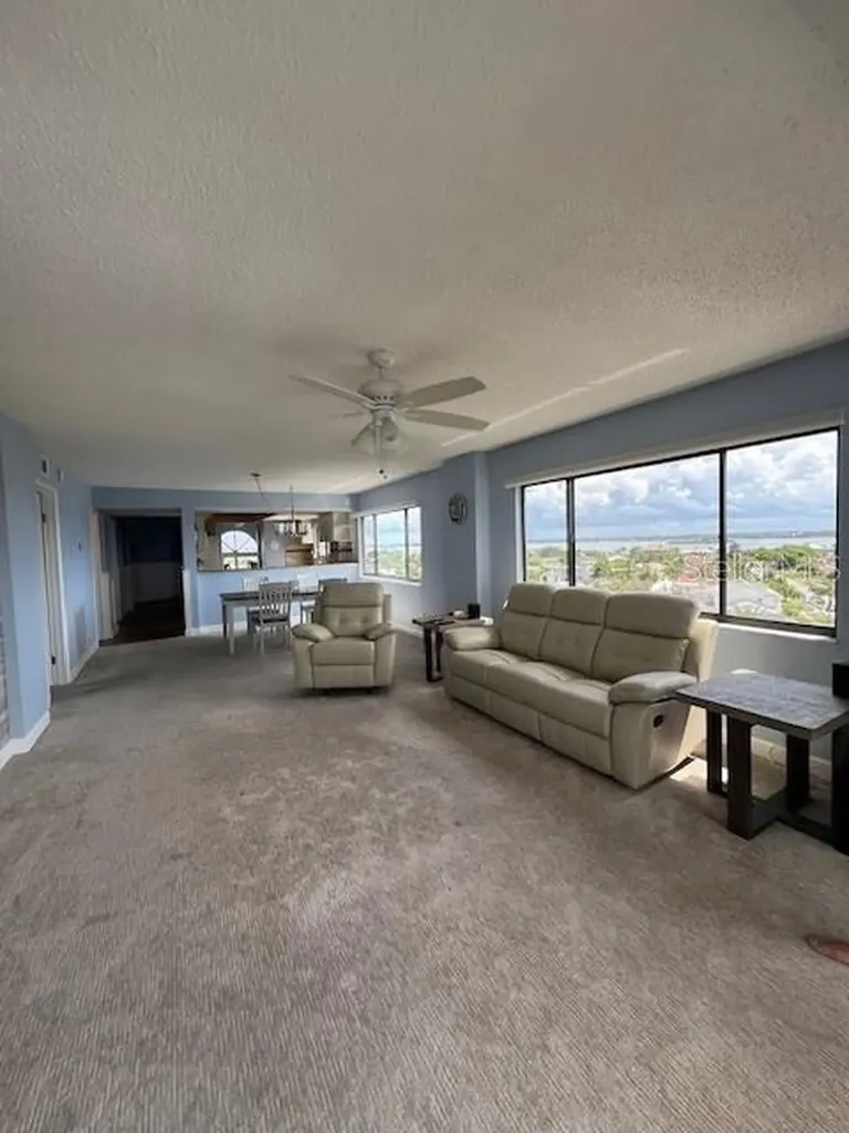 650 Island Way Clearwater Beach FL 33767