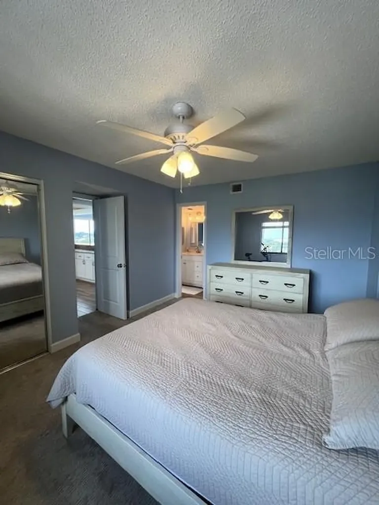 650 Island Way Clearwater Beach FL 33767