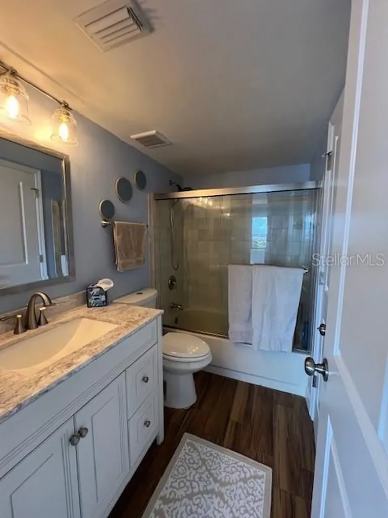 650 Island Way Clearwater Beach FL 33767