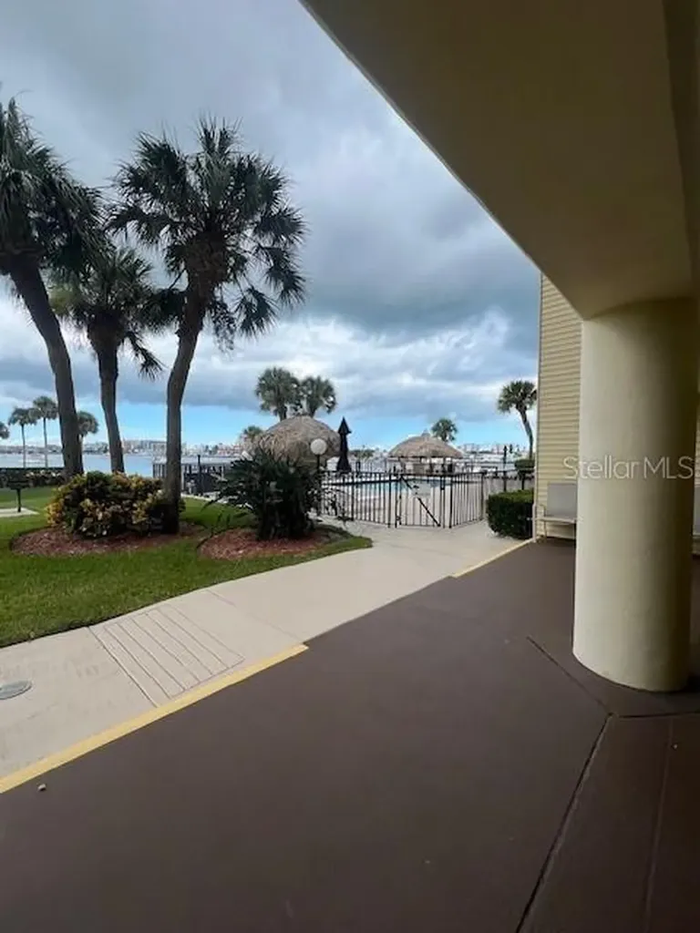 650 Island Way Clearwater Beach FL 33767