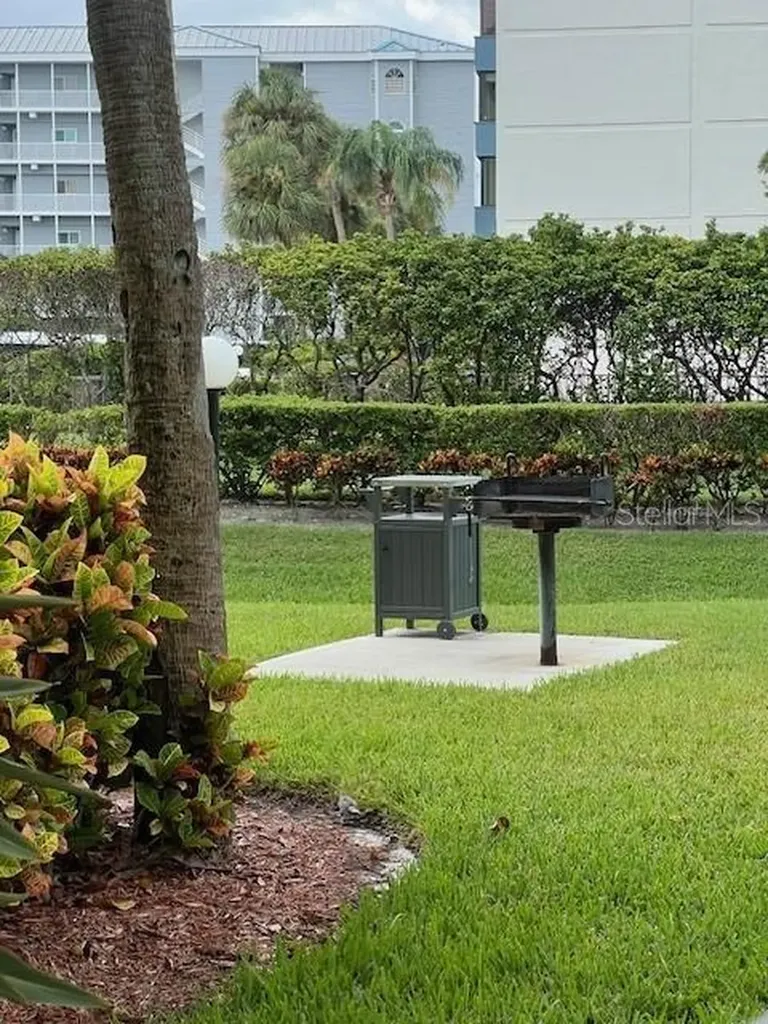 650 Island Way Clearwater Beach FL 33767