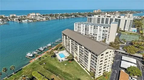 650 Island Way Clearwater Beach FL 33767
