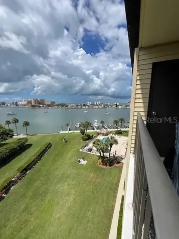 650 Island Way Clearwater Beach FL 33767