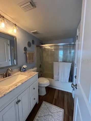 650 Island Way Clearwater Beach FL 33767