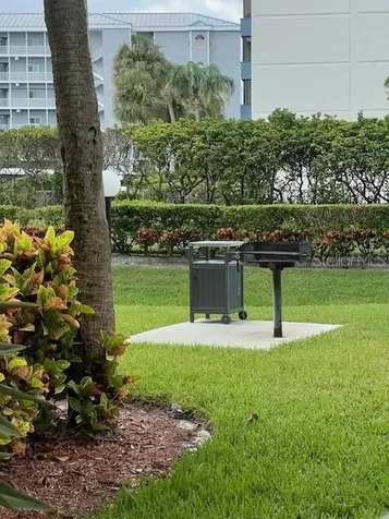 650 Island Way Clearwater Beach FL 33767