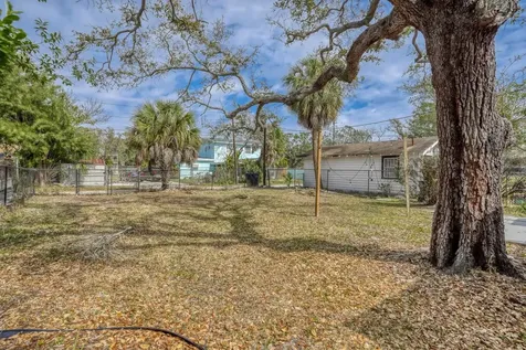 711 19th Avenue S St Petersburg FL 33705