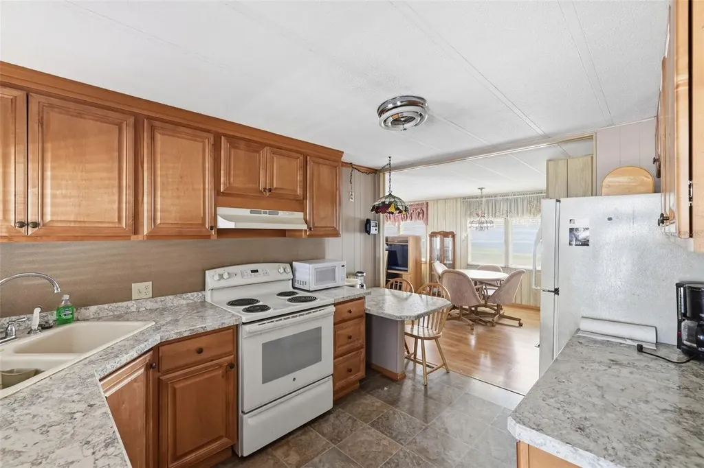 6100 62nd Avenue N Pinellas Park FL 33781
