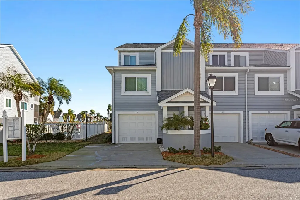 911 Harbour House Drive Indian Rocks Beach FL 33785