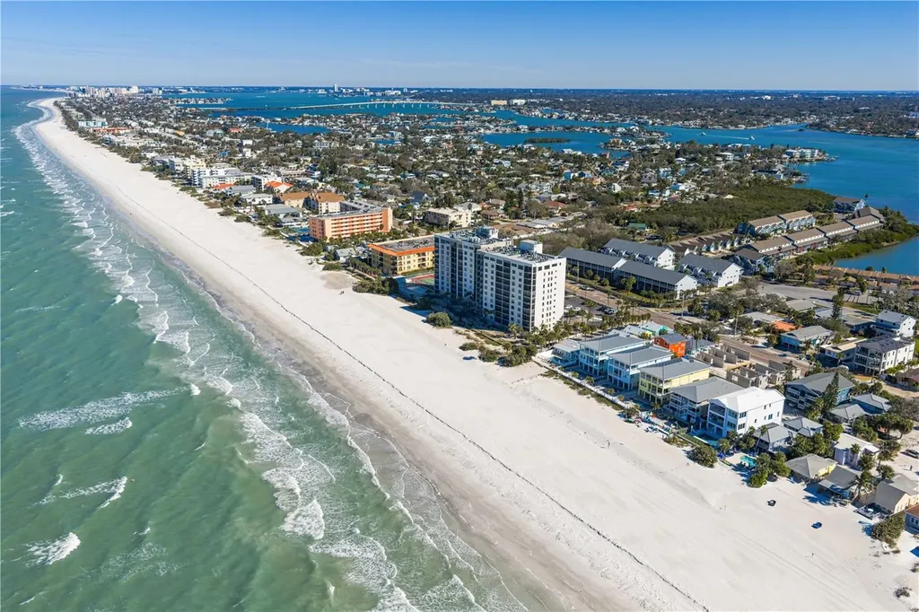 911 Harbour House Drive Indian Rocks Beach FL 33785