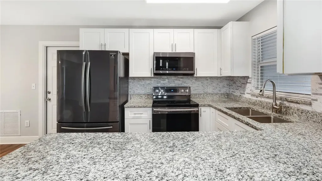 5698 38th Avenue N St Petersburg FL 33710