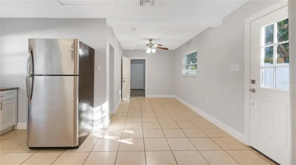 5698 38th Avenue N St Petersburg FL 33710