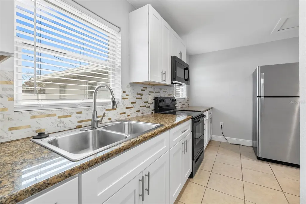 5698 38th Avenue N St Petersburg FL 33710