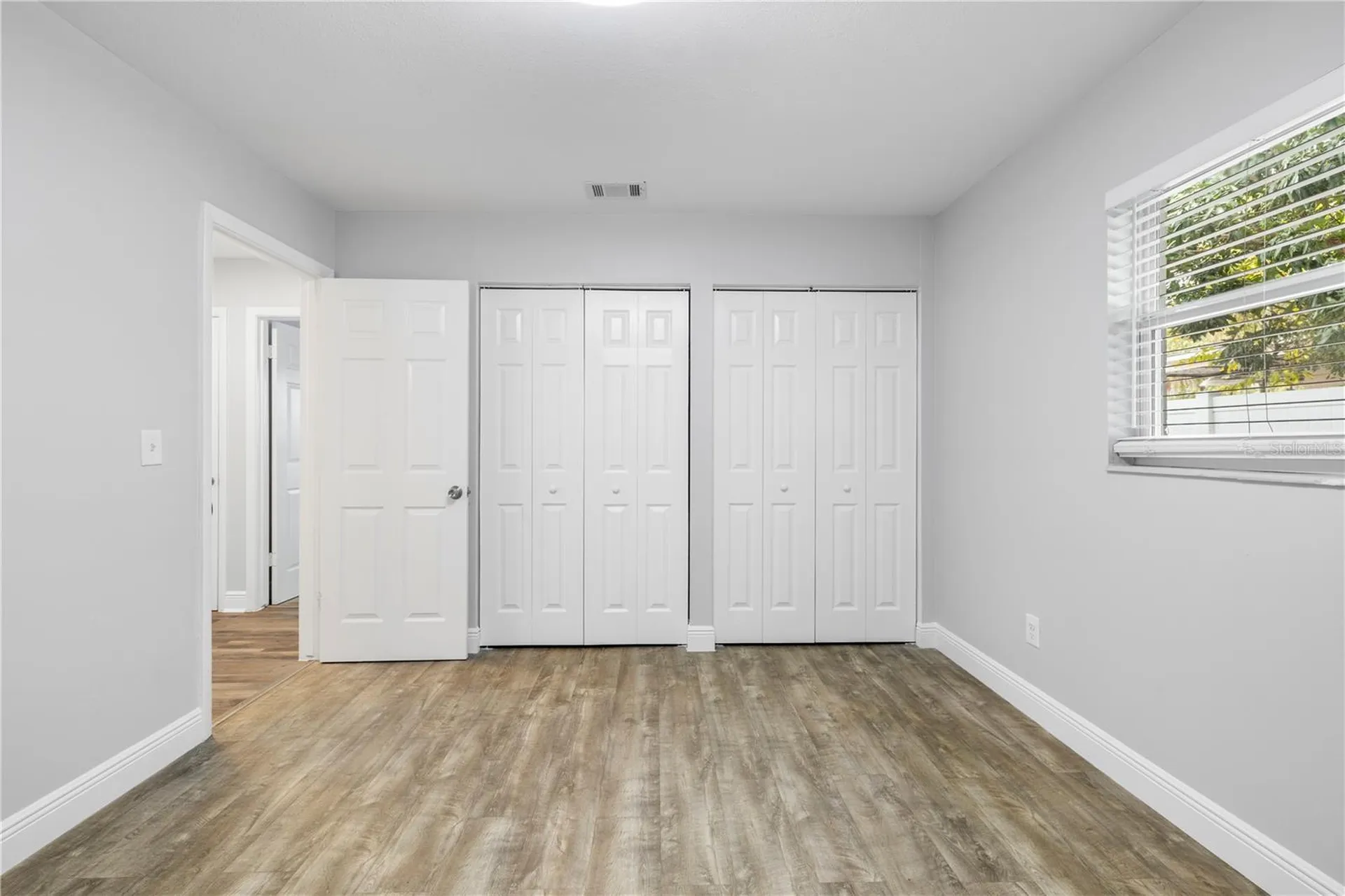 5698 38th Avenue N St Petersburg FL 33710