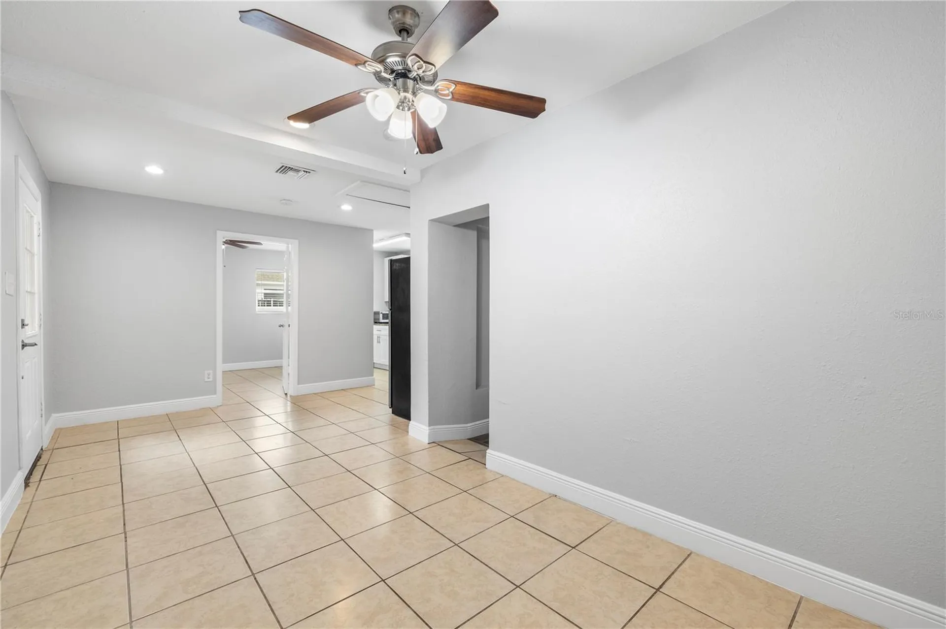 5698 38th Avenue N St Petersburg FL 33710