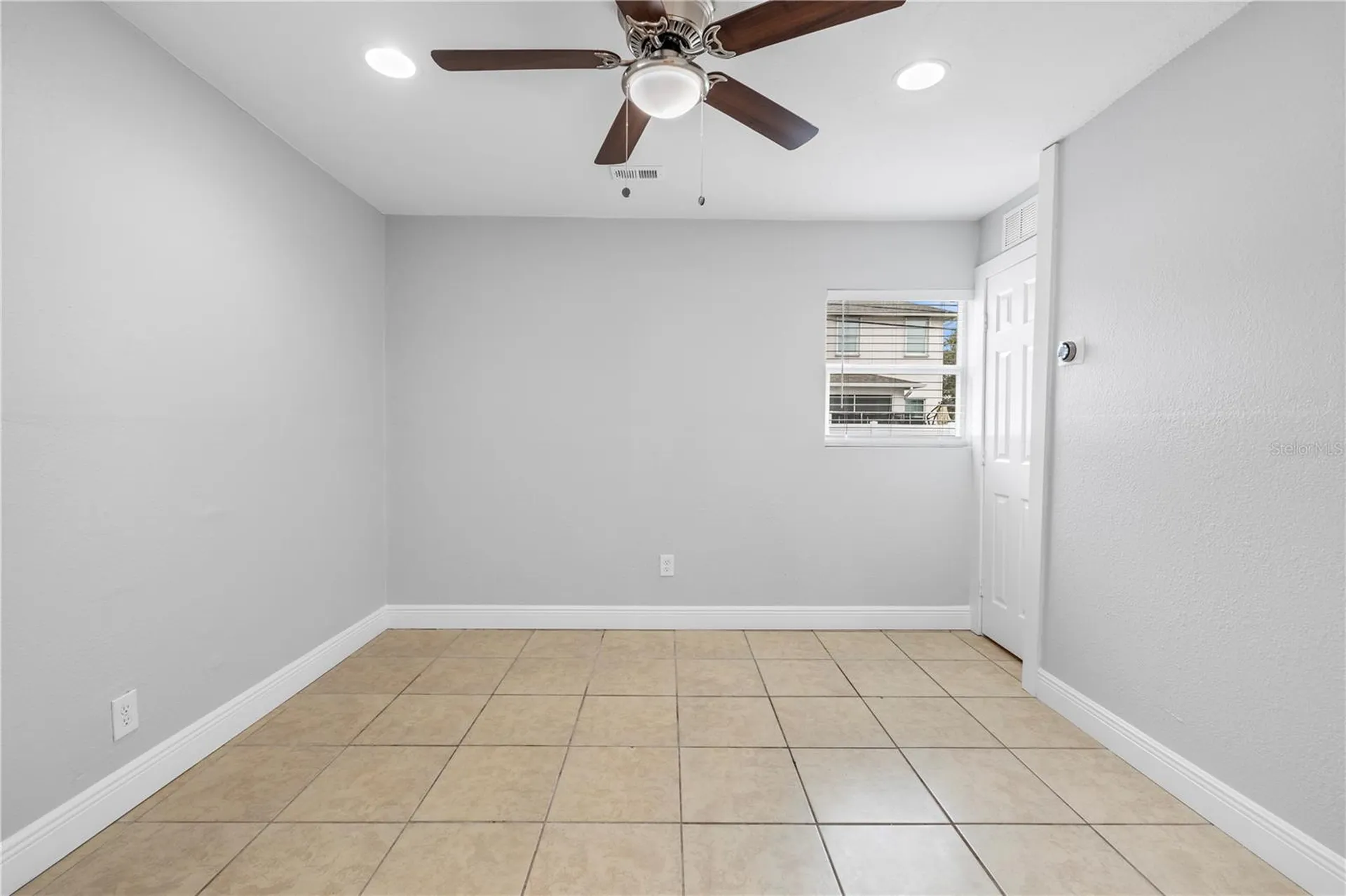 5698 38th Avenue N St Petersburg FL 33710