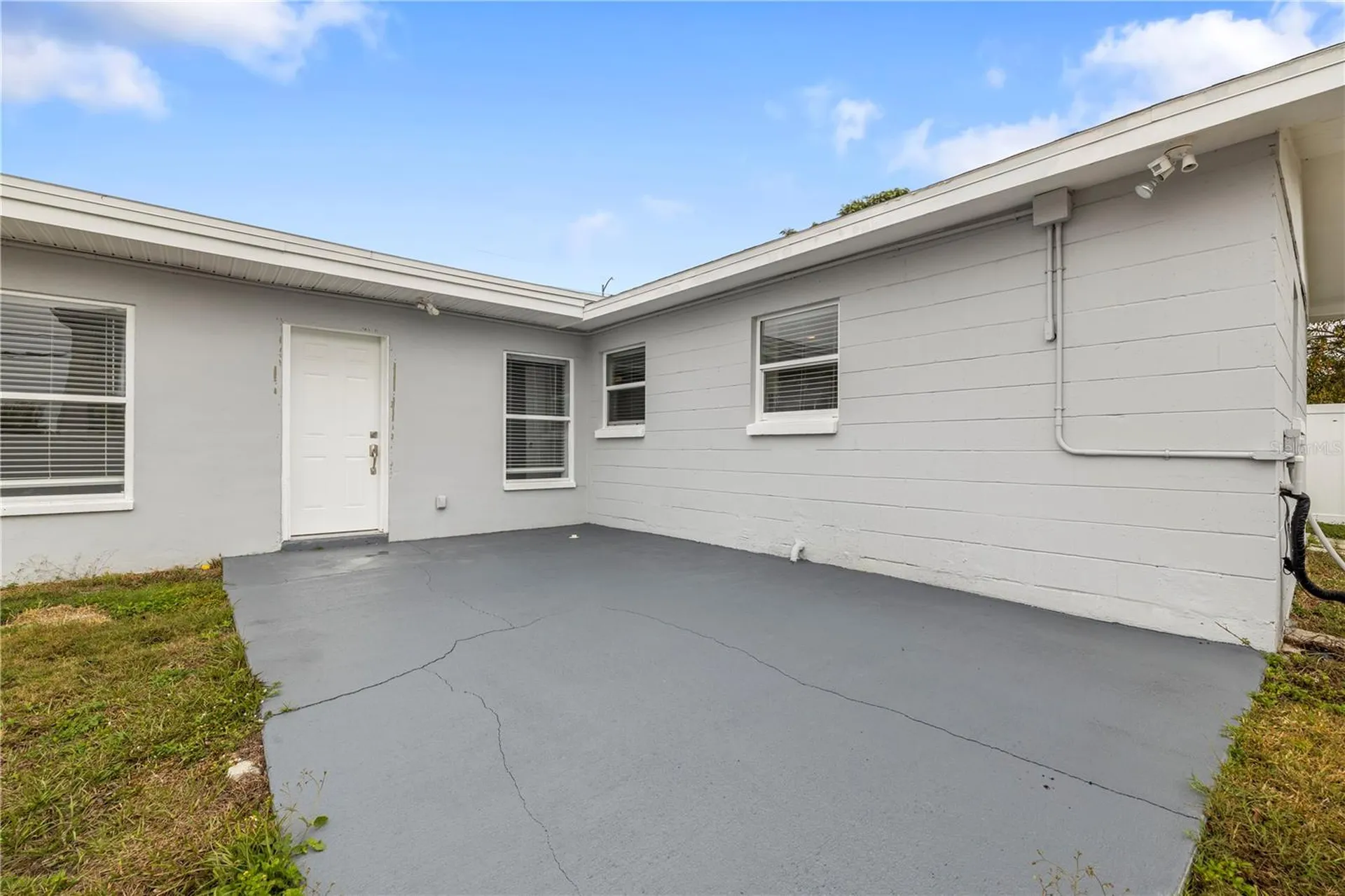 5698 38th Avenue N St Petersburg FL 33710