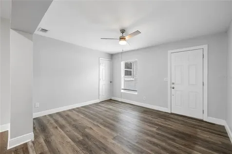 5698 38th Avenue N St Petersburg FL 33710