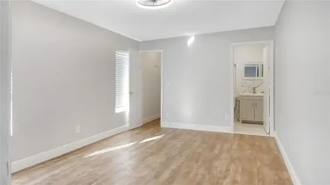 5698 38th Avenue N St Petersburg FL 33710