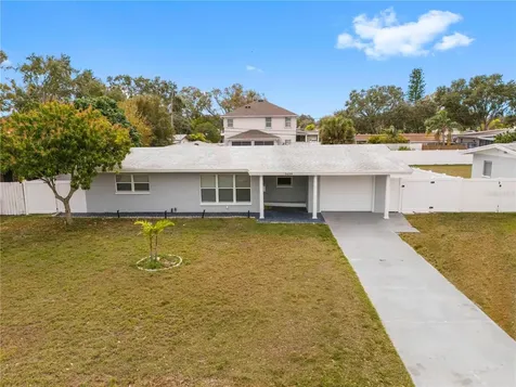 5698 38th Avenue N St Petersburg FL 33710