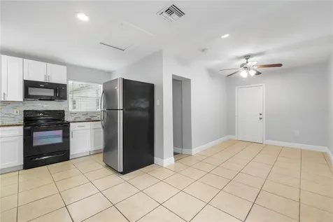 5698 38th Avenue N St Petersburg FL 33710