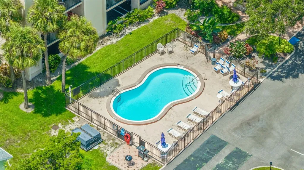 402 Tarpon Point Tarpon Springs FL 34689