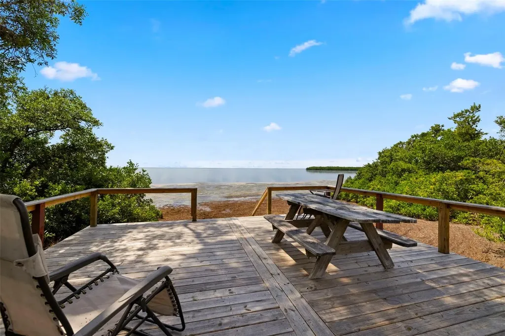402 Tarpon Point Tarpon Springs FL 34689