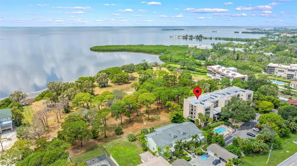 402 Tarpon Point Tarpon Springs FL 34689