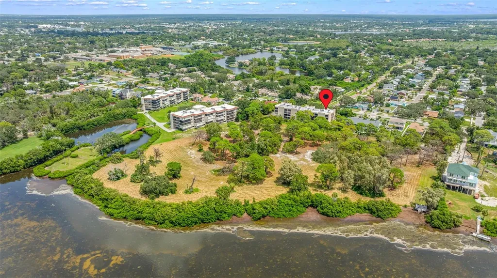 402 Tarpon Point Tarpon Springs FL 34689