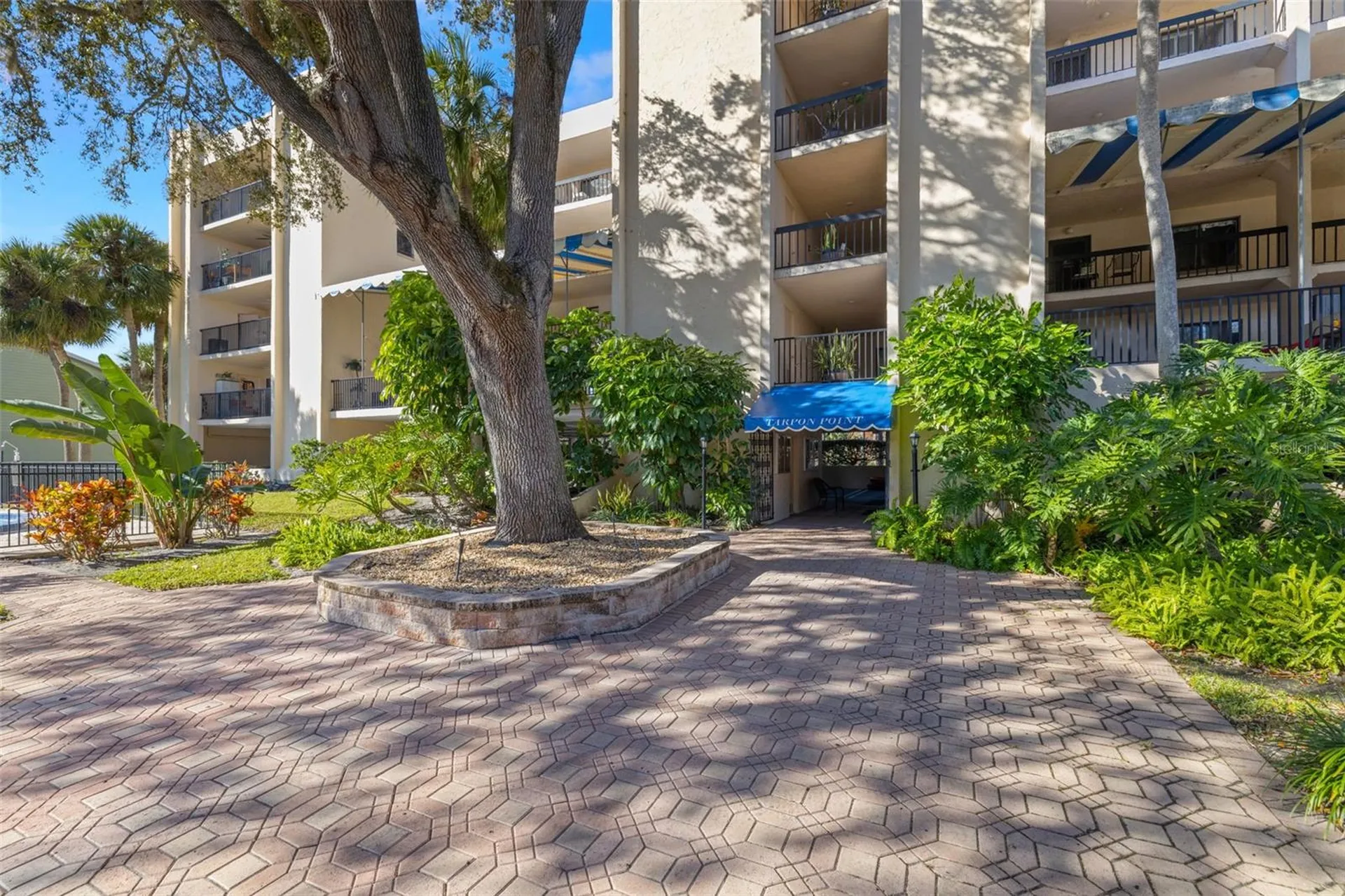402 Tarpon Point Tarpon Springs FL 34689