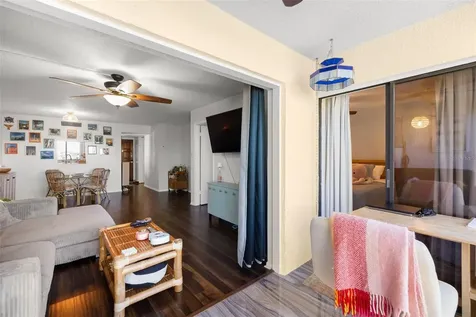 402 Tarpon Point Tarpon Springs FL 34689