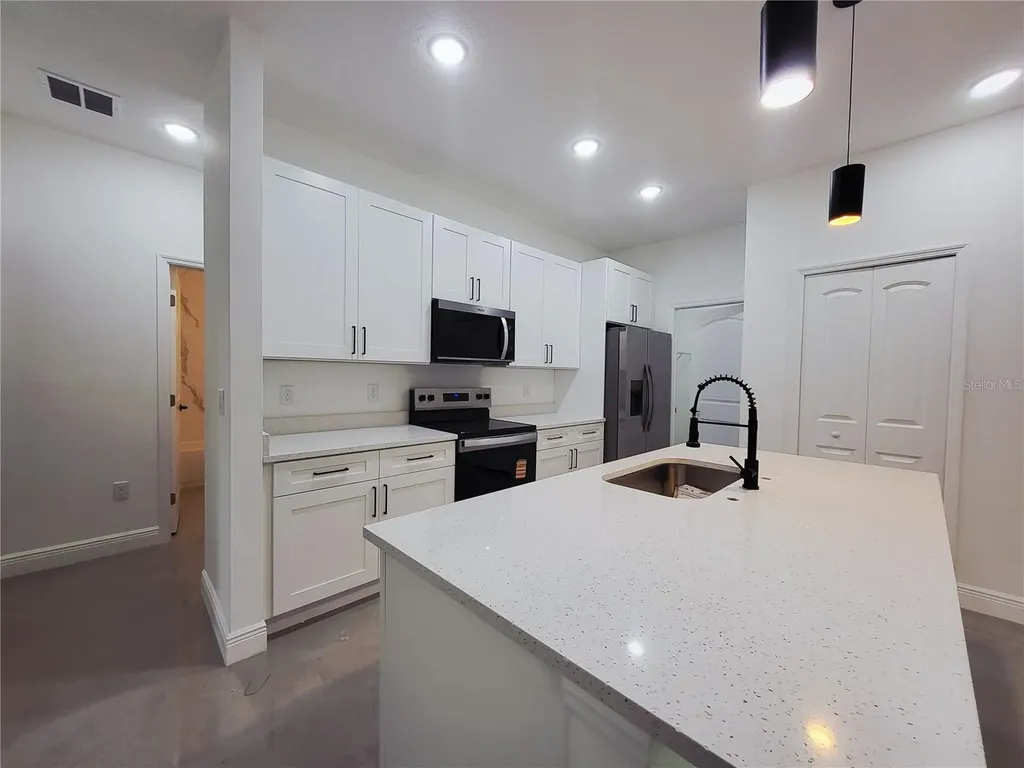 1620 Welland Street SE Palm Bay FL 32909