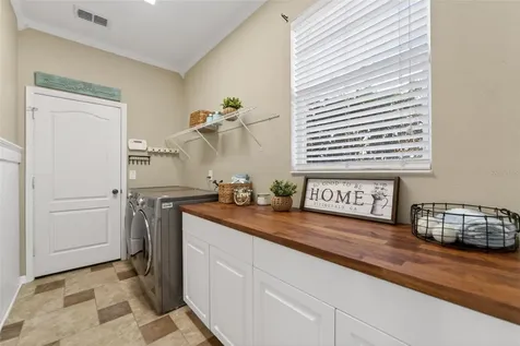 107 Wekiva Pointe Circle Apopka FL 32712