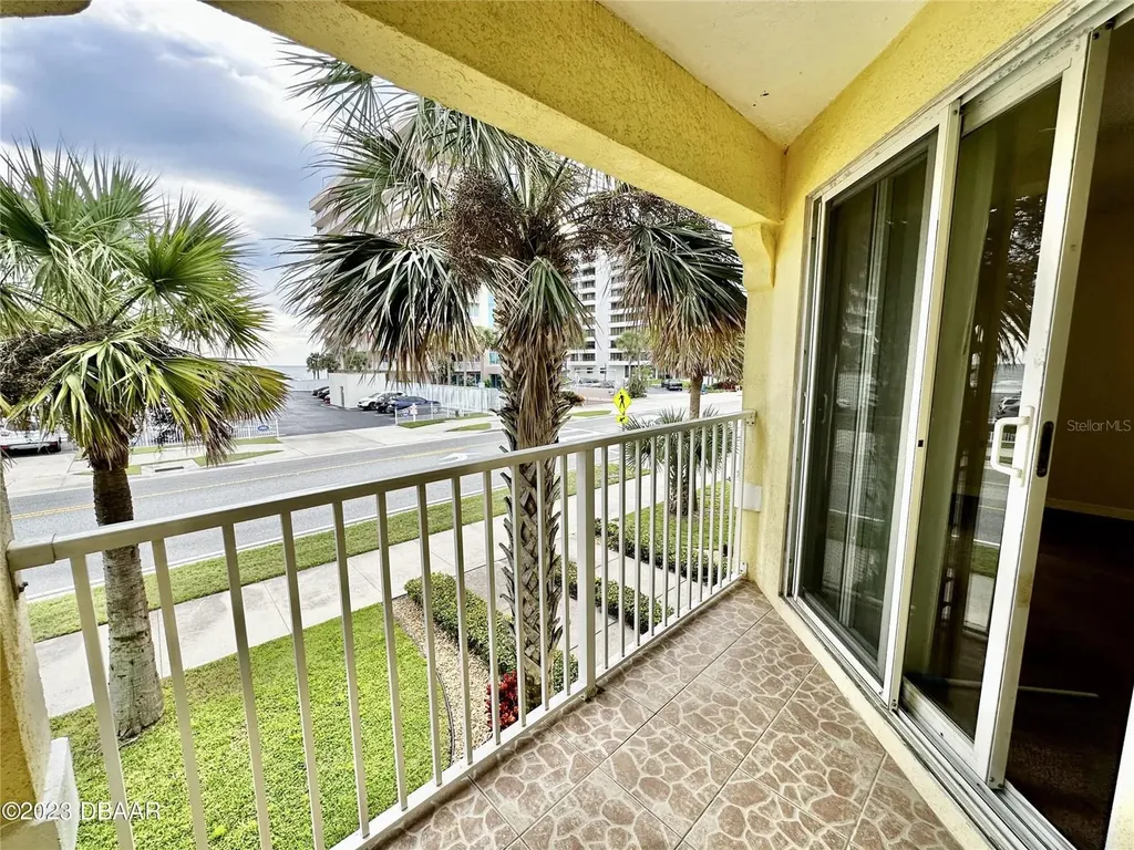 3733 Cardinal Boulevard Daytona Beach FL 32118