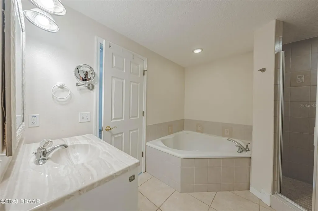 3733 Cardinal Boulevard Daytona Beach FL 32118