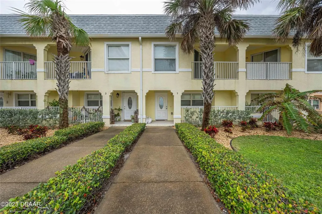 3733 Cardinal Boulevard Daytona Beach FL 32118