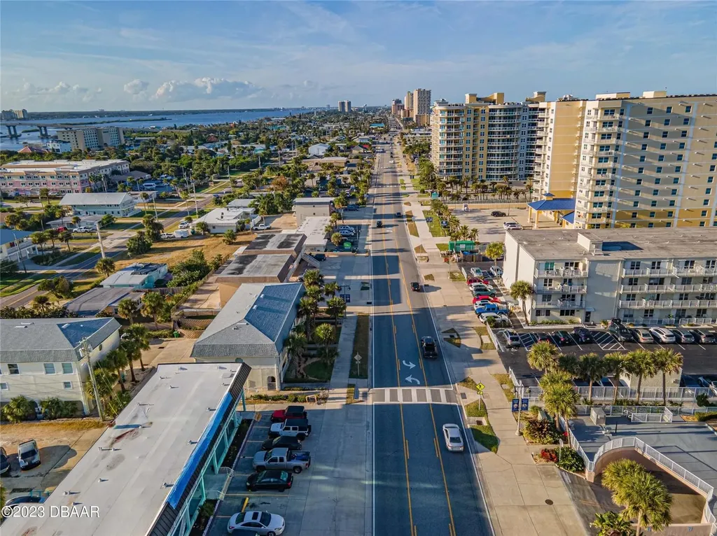 3733 Cardinal Boulevard Daytona Beach FL 32118
