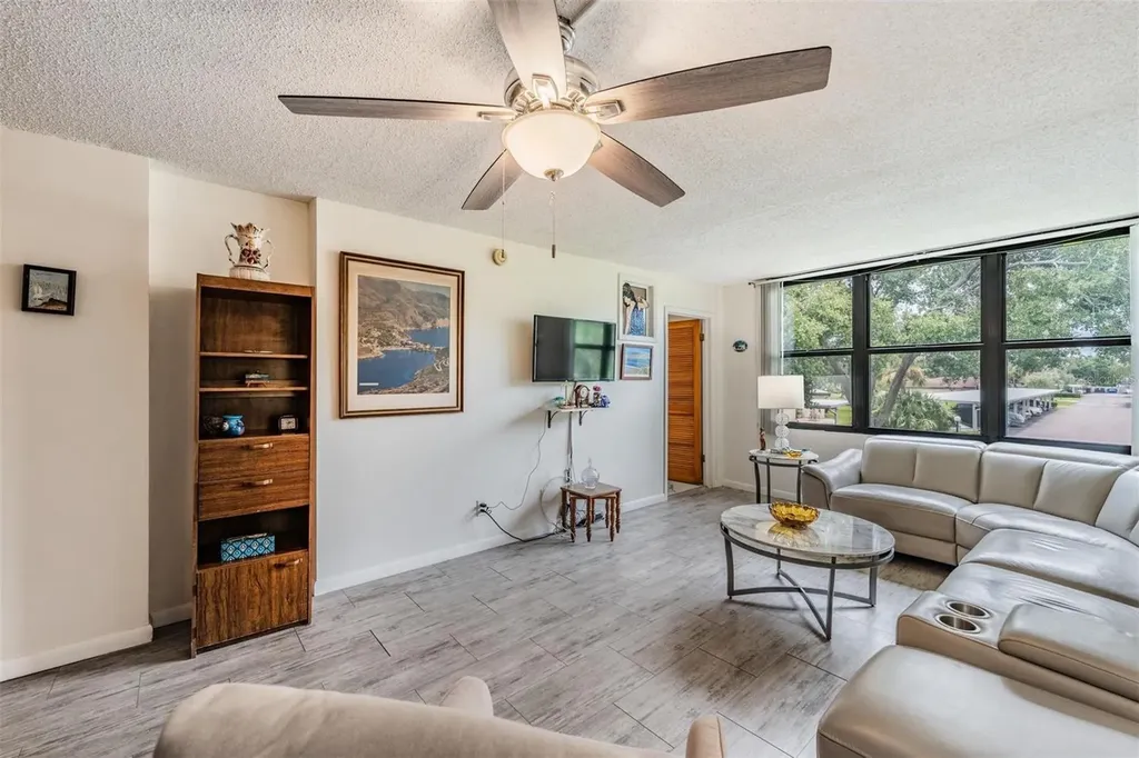 12300 Vonn Road Largo FL 33774