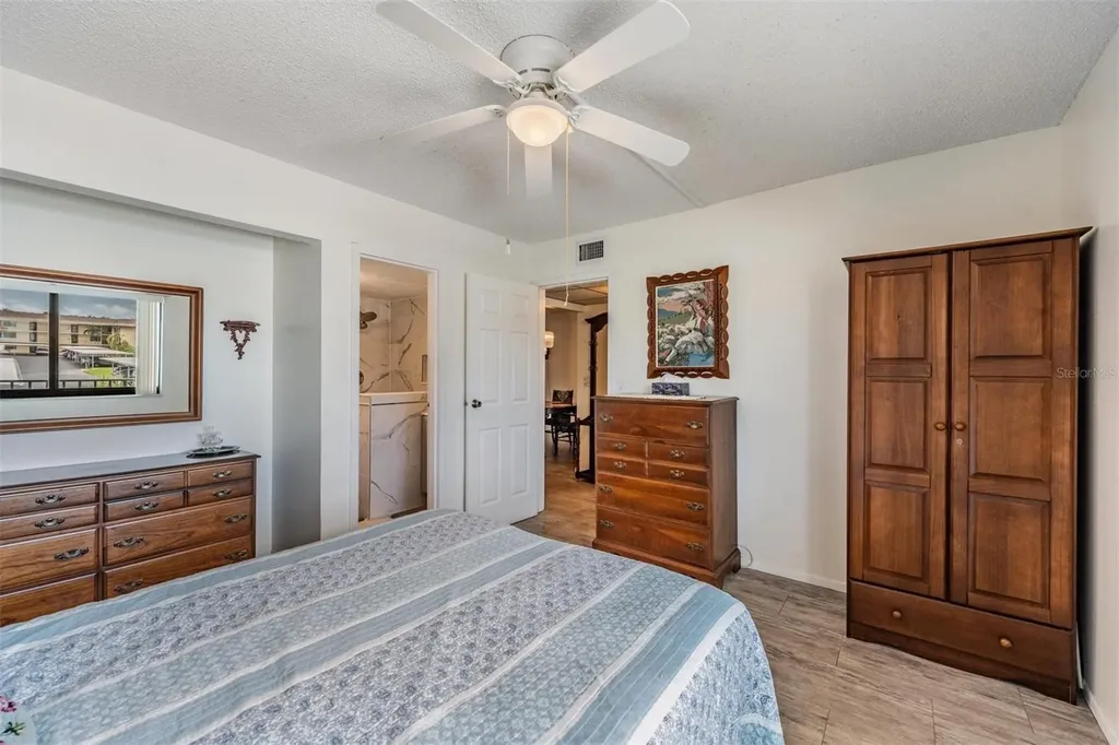 12300 Vonn Road Largo FL 33774