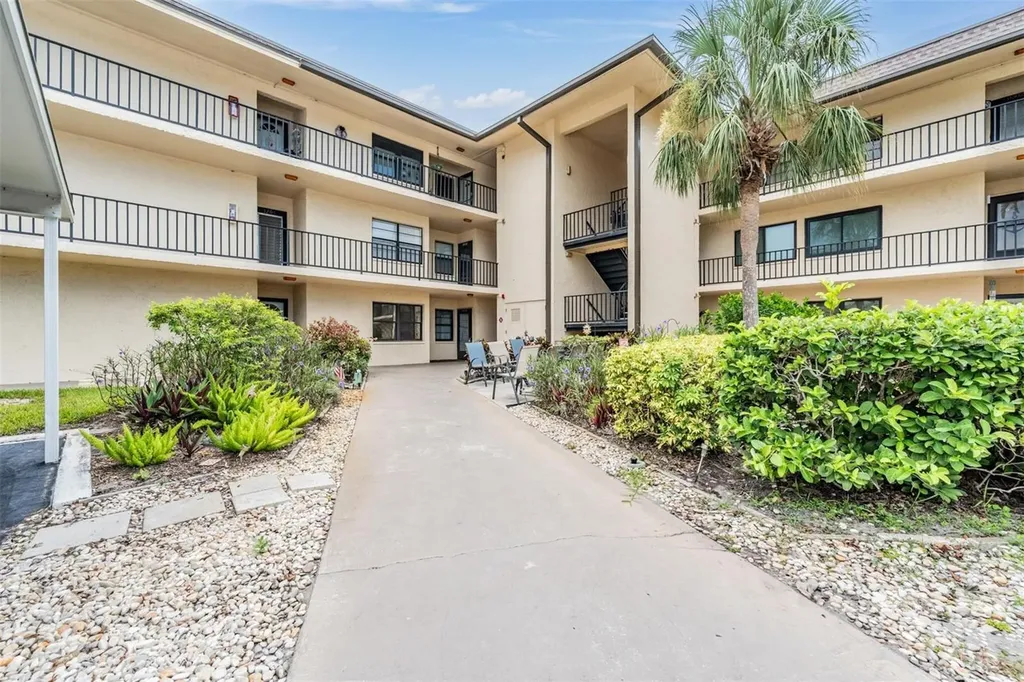 12300 Vonn Road Largo FL 33774