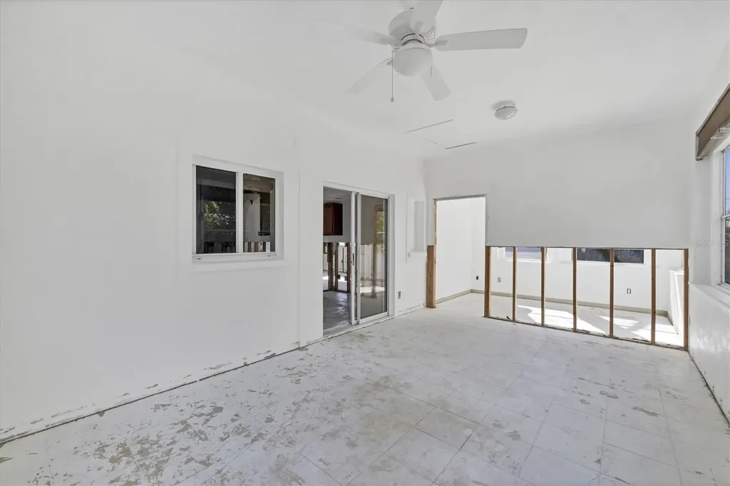 651 Jungle Queen Way Longboat Key FL 34228