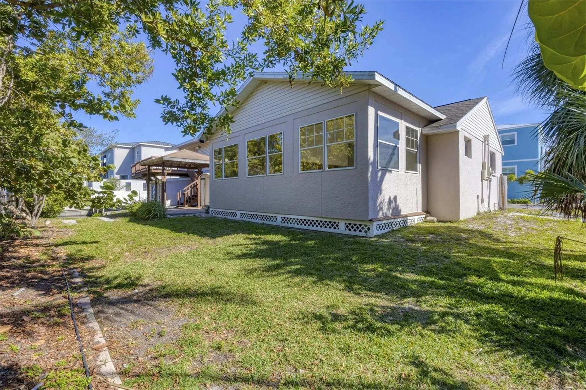 651 Jungle Queen Way Longboat Key FL 34228