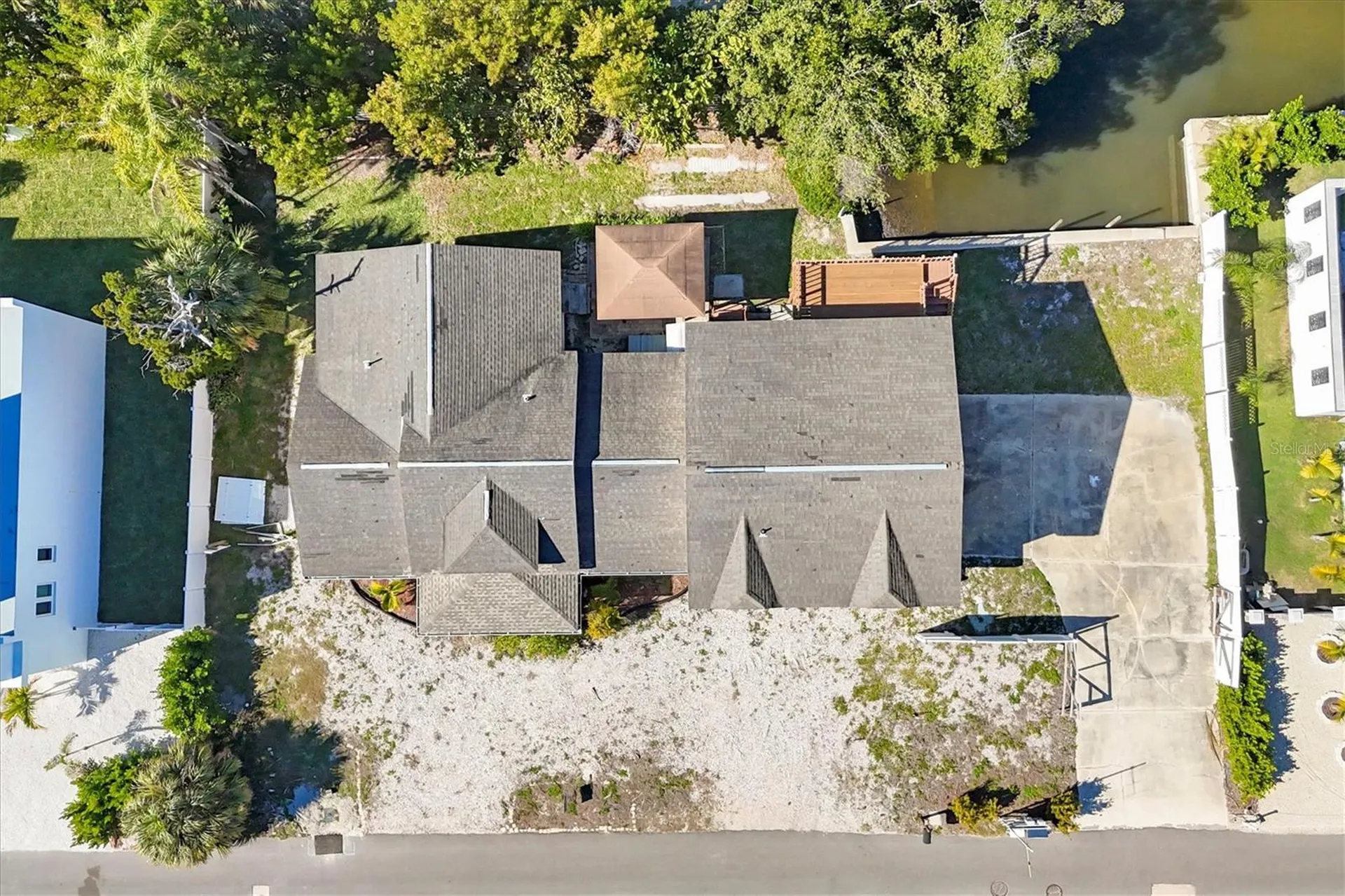 651 Jungle Queen Way Longboat Key FL 34228