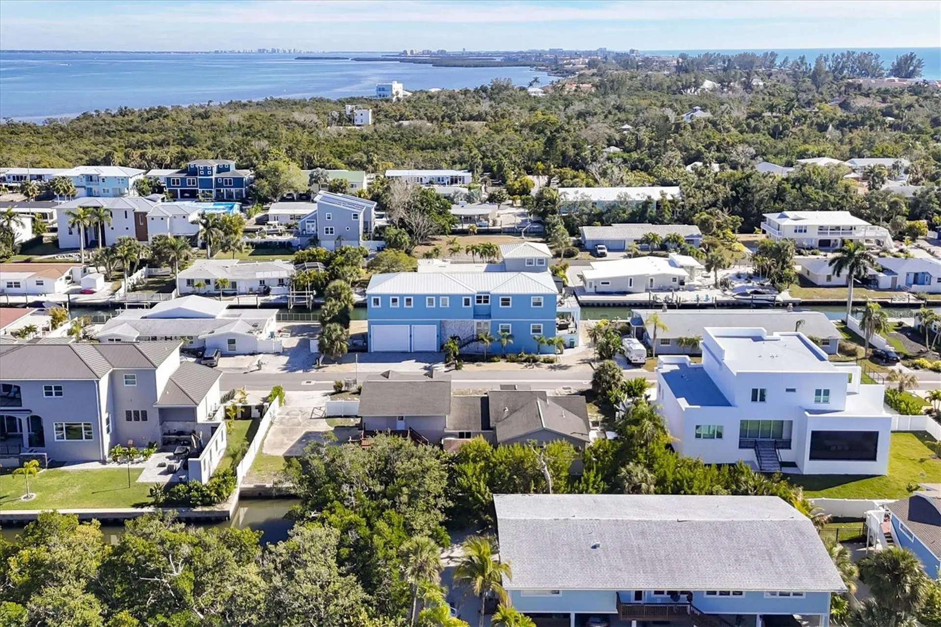 651 Jungle Queen Way Longboat Key FL 34228