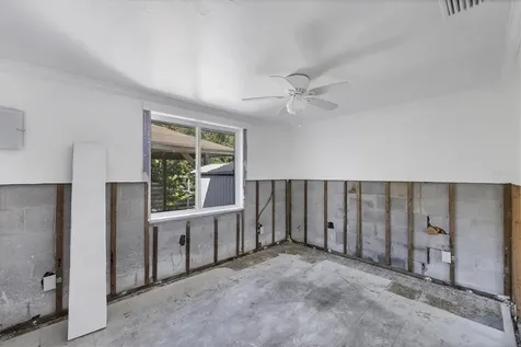 651 Jungle Queen Way Longboat Key FL 34228