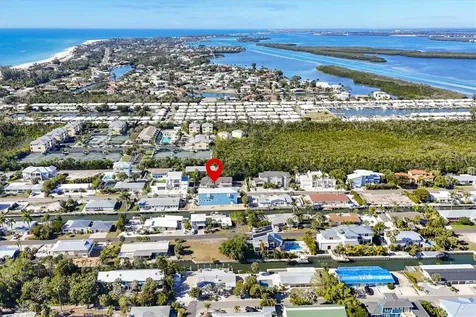 651 Jungle Queen Way Longboat Key FL 34228