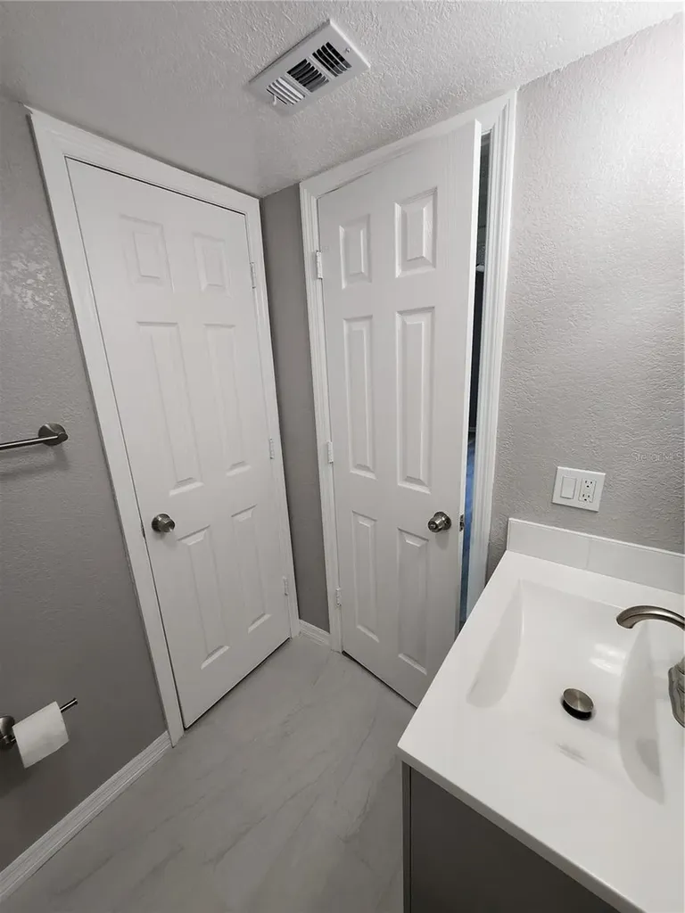 5541 Bay Boulevard Port Richey FL 34668