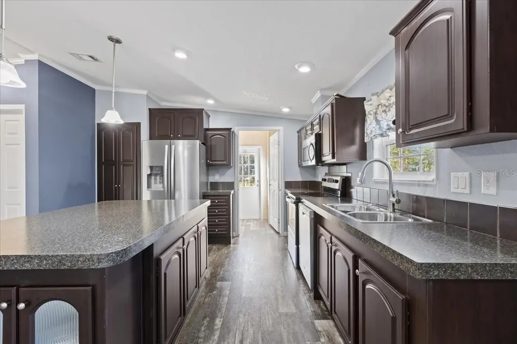 1910 NE 155th Court Williston FL 32696