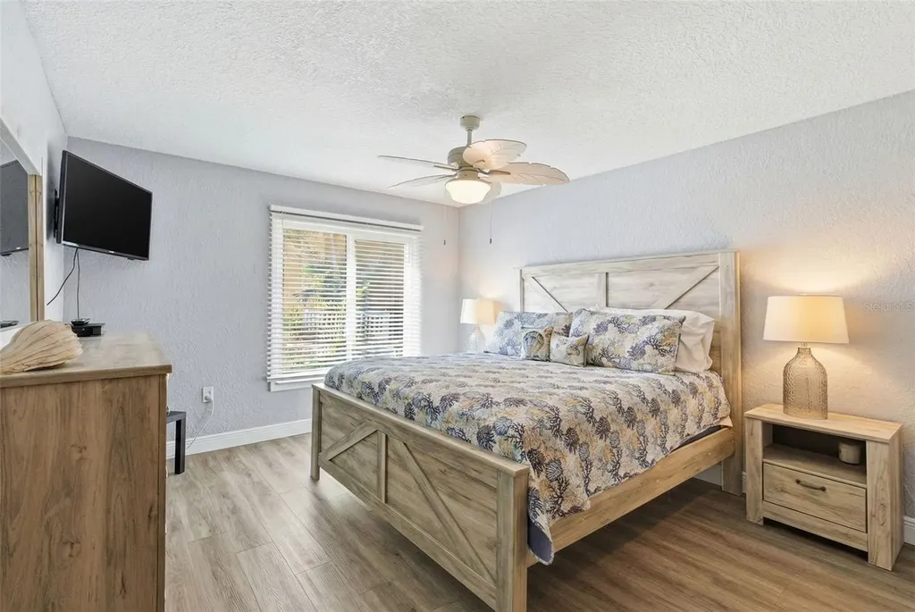 3775 40th Lane S St Petersburg FL 33711