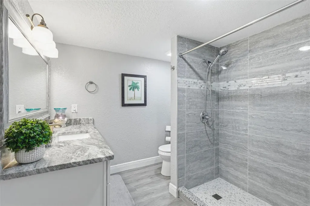 3775 40th Lane S St Petersburg FL 33711