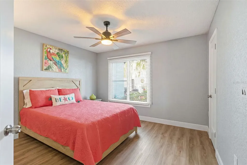 3775 40th Lane S St Petersburg FL 33711